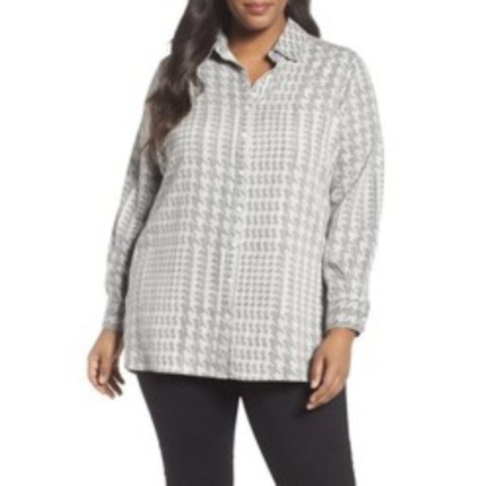 Foxcroft Top size 16 Gray Houndstooth Chambray Lyocell Relaxed Buttonβ Down